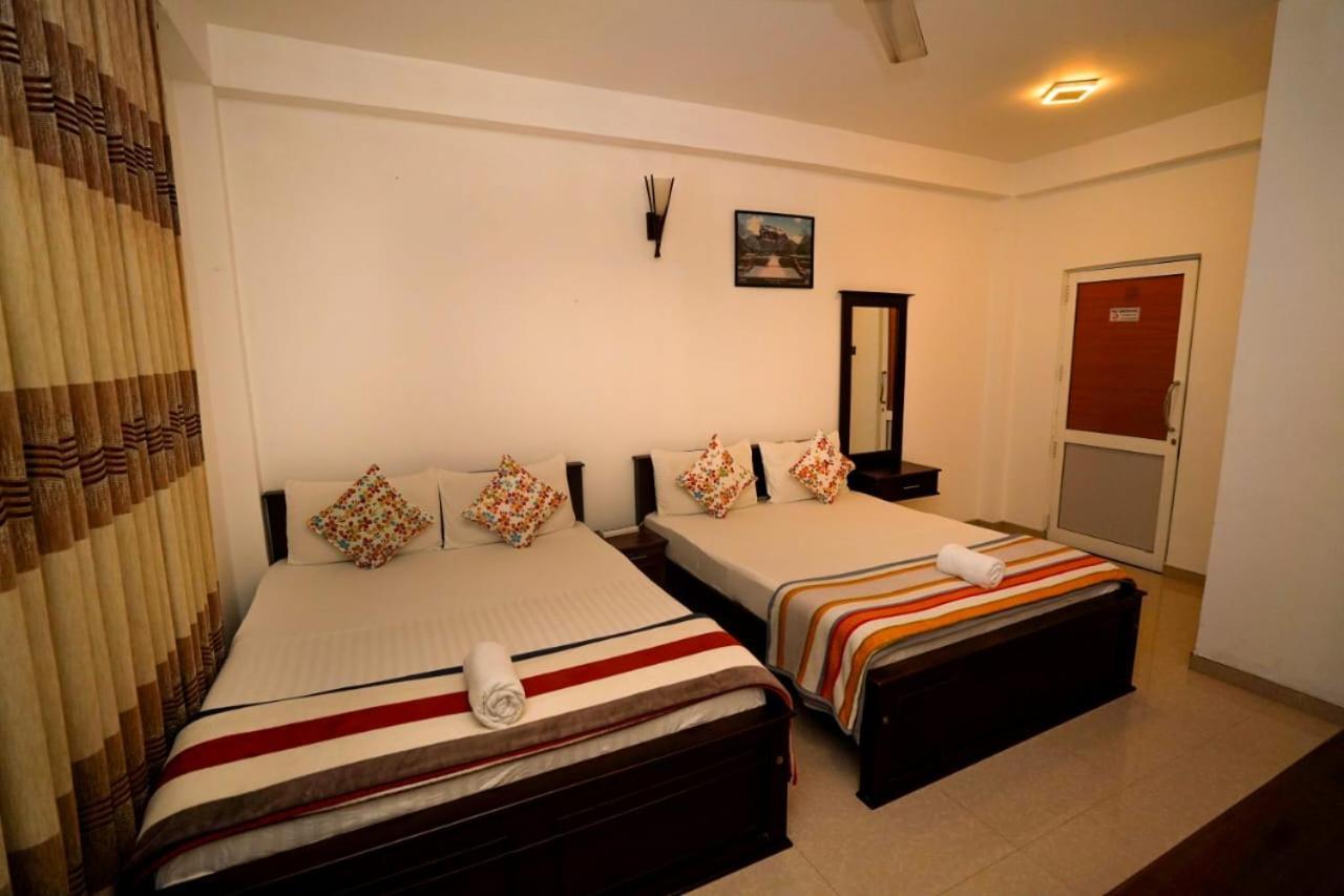 Airport 4 Season Transit Hotel Katunayaka Quarto foto